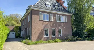 von_poll_real_estate_property_25242015_image_1