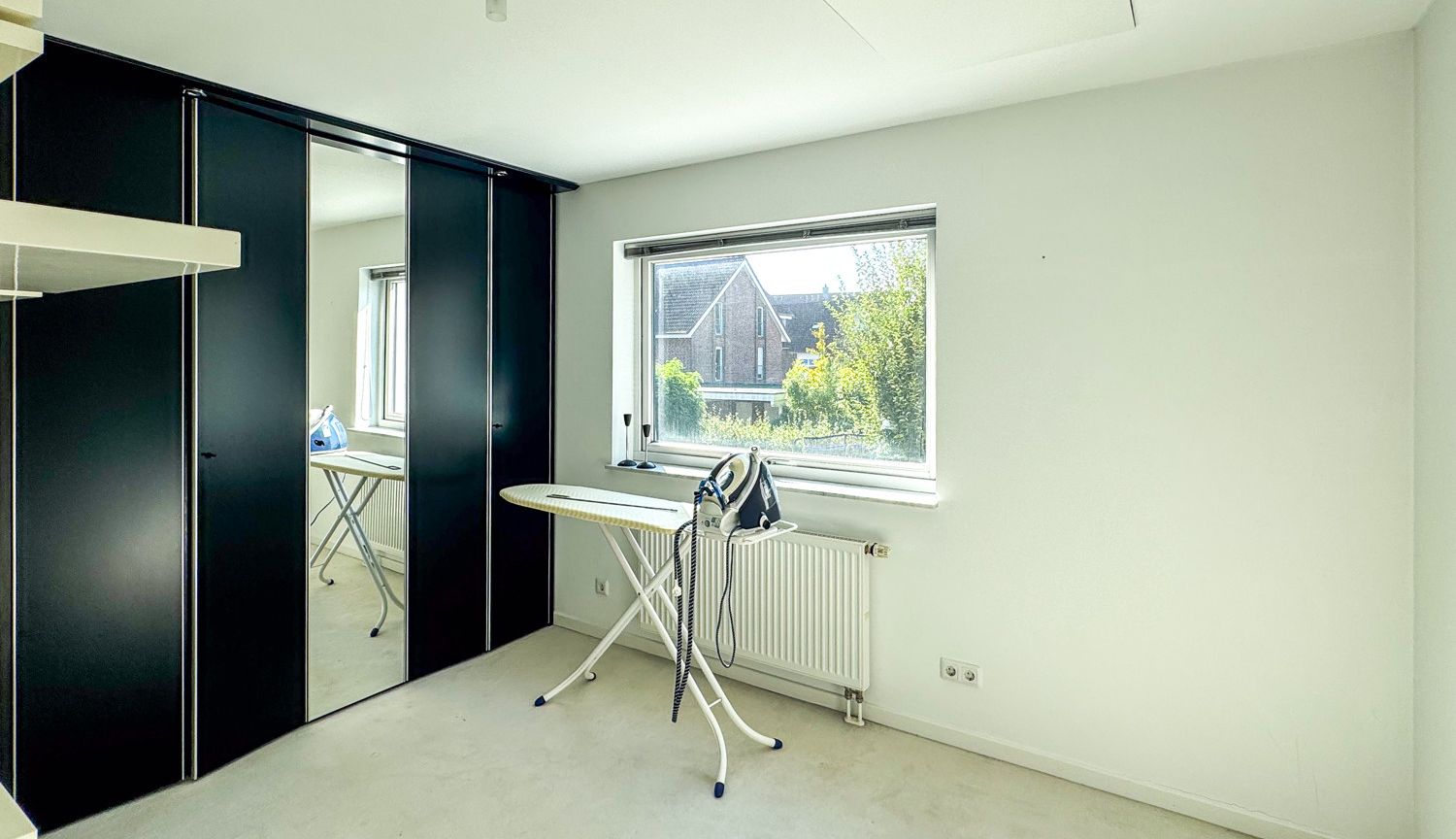 Schlafzimmer II
