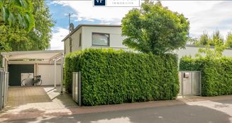 von_poll_real_estate_property_24242024_image_0