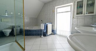 von_poll_real_estate_property_25242014_image_8