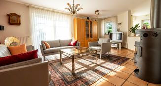 von_poll_real_estate_property_25242014_image_3