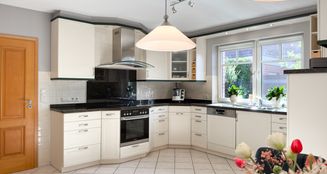von_poll_real_estate_property_25242018_image_10