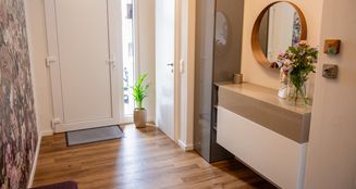 von_poll_real_estate_property_25242024_image_2