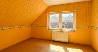 von_poll_real_estate_property_25242023_image_9