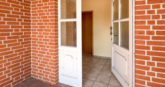 von_poll_real_estate_property_25242023_image_16