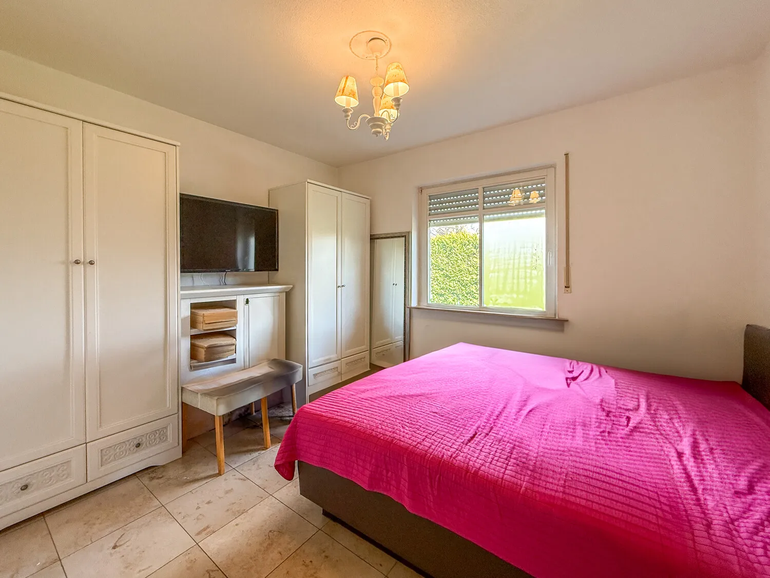 Schlafzimmer II