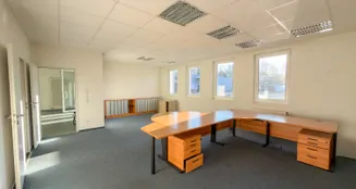 von_poll_real_estate_property_25242055_image_3