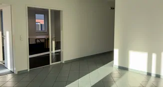 von_poll_real_estate_property_25242055_image_2