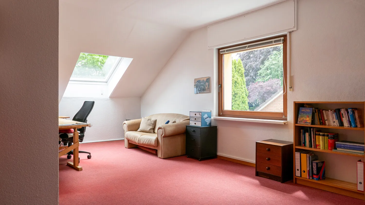 Schlafzimmer DG