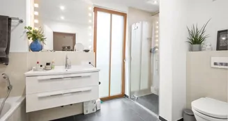 von_poll_real_estate_property_25101024_image_20