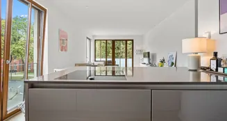 von_poll_real_estate_property_25101024_image_9