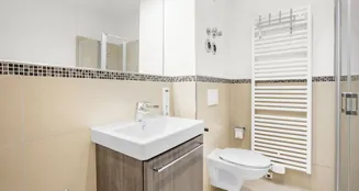 von_poll_real_estate_property_25101027_image_13