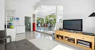 von_poll_real_estate_property_25101029_image_2