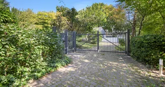 von_poll_real_estate_property_25101031_image_2