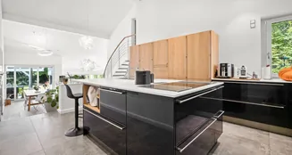 von_poll_real_estate_property_25101031_image_10