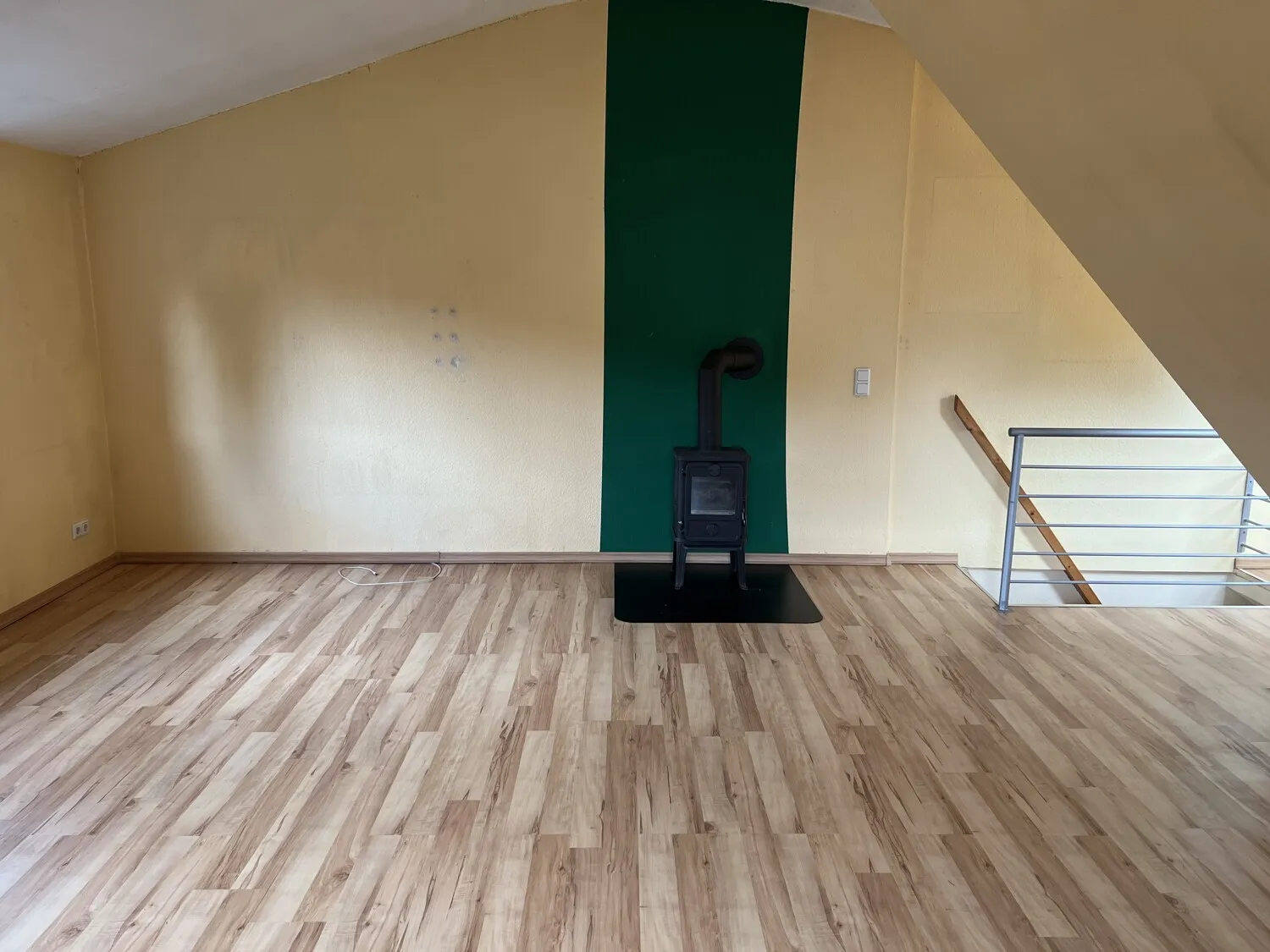 Zimmer OG mit Kaminofen