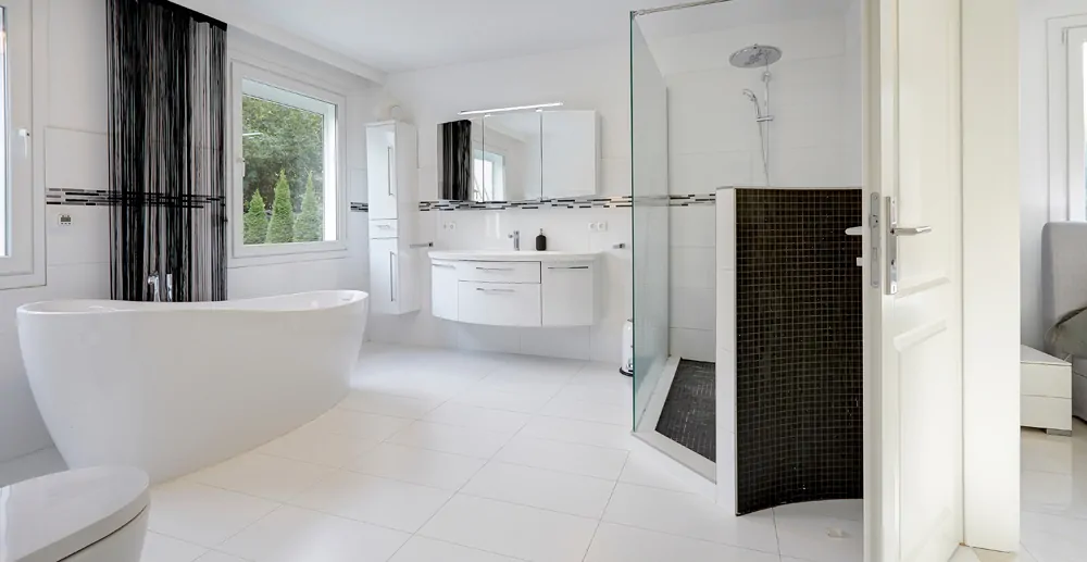 Badezimmer im Erdgeschoss