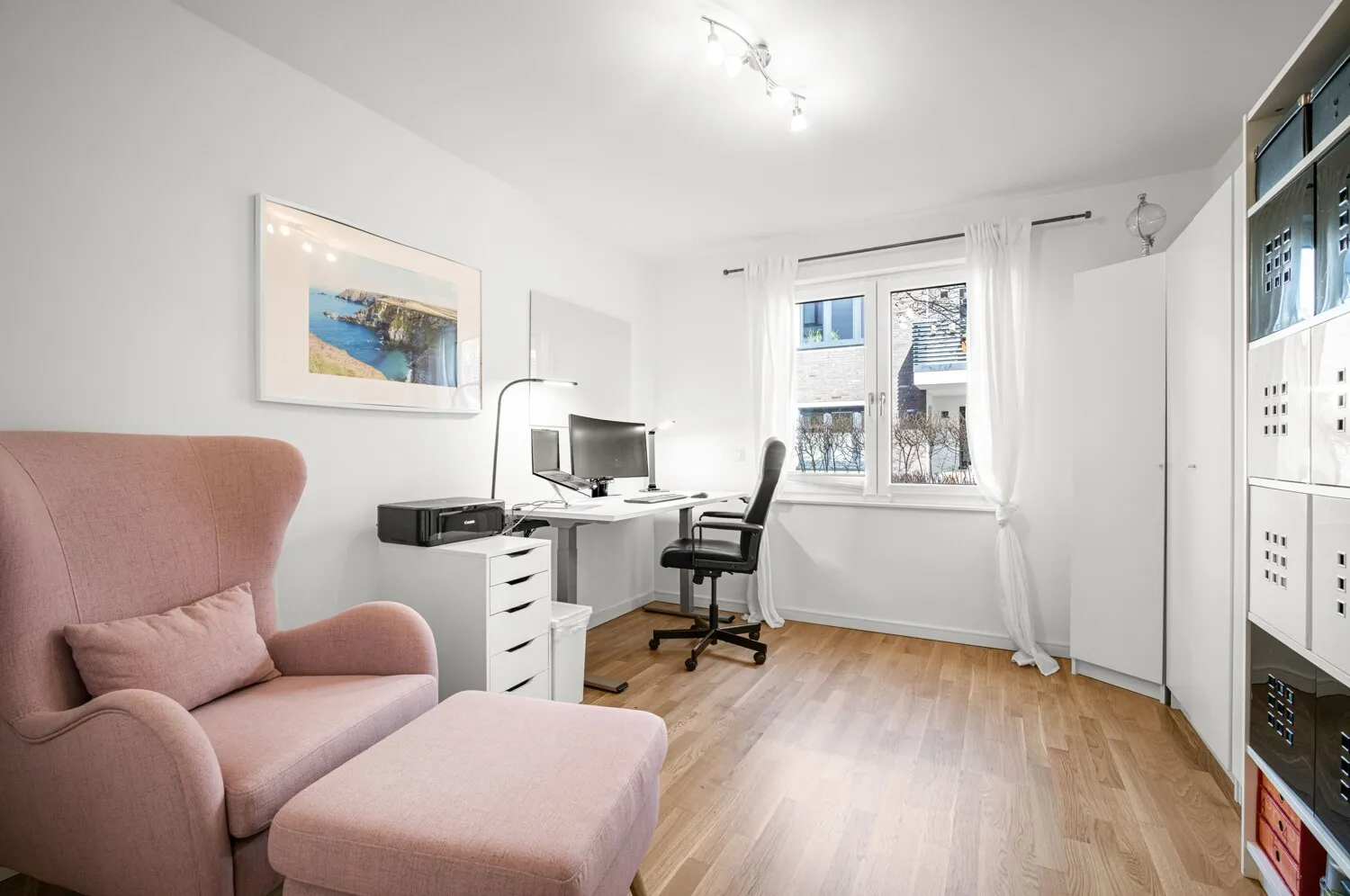 Büro oder Kinderzimmer