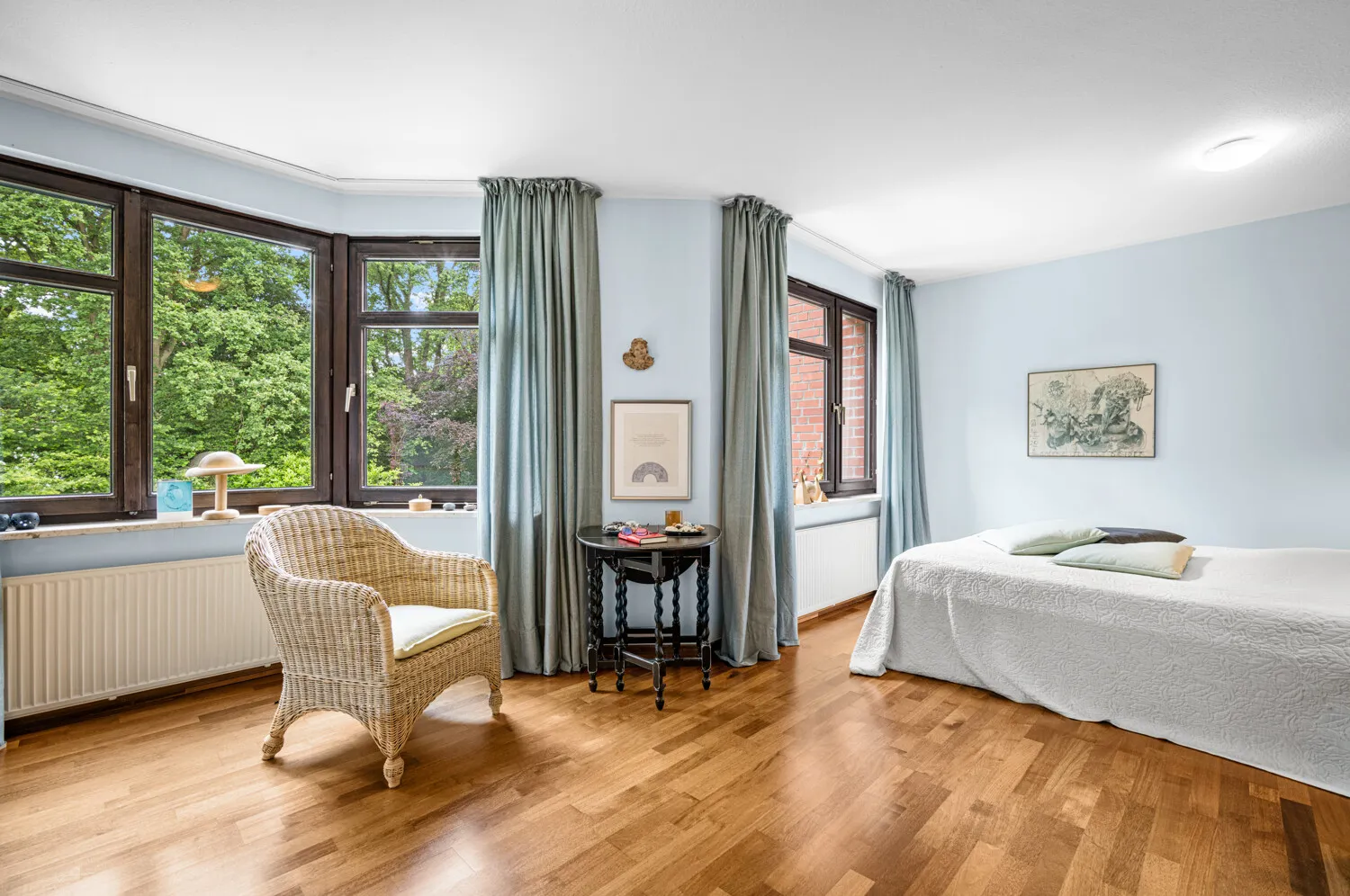 Schlafzimmer (in zwei Zimmer teilbar)