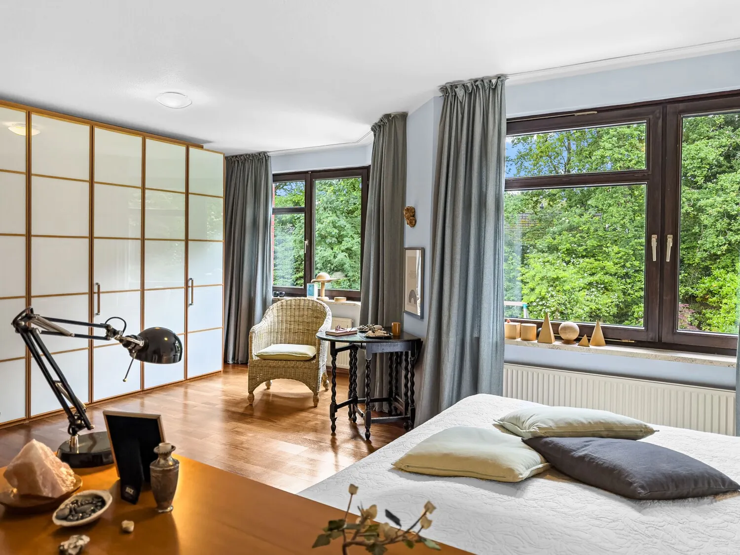 Schlafzimmer (in zwei Zimmer teilbar)
