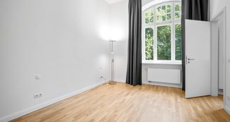 von_poll_real_estate_property_25101028_image_12