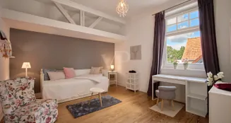 von_poll_real_estate_property_25101036_image_20