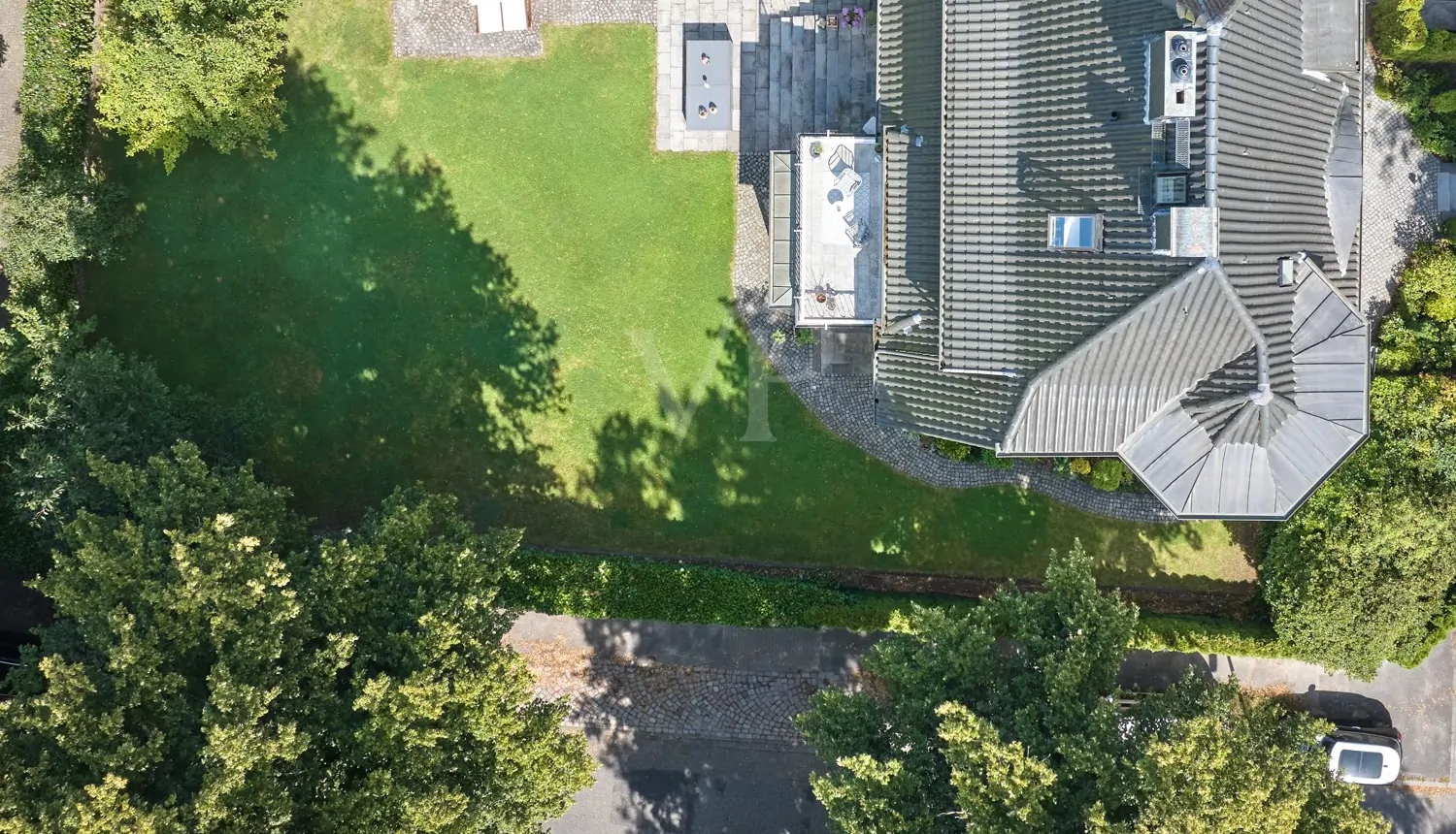 Als Adler wäre diese Villa mein Thron!