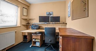 von_poll_real_estate_property_25101015_image_3
