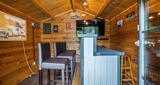 von_poll_real_estate_property_25101015_image_17