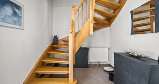 von_poll_real_estate_property_25101015_image_9