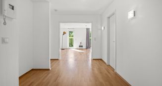 von_poll_real_estate_property_25101013_image_3