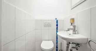 von_poll_real_estate_property_25101007_image_9