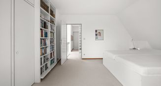 von_poll_real_estate_property_25101018_image_19