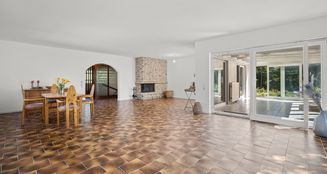 von_poll_real_estate_property_25101011_image_1