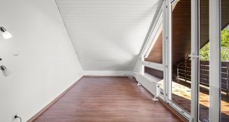 von_poll_real_estate_property_25101011_image_16