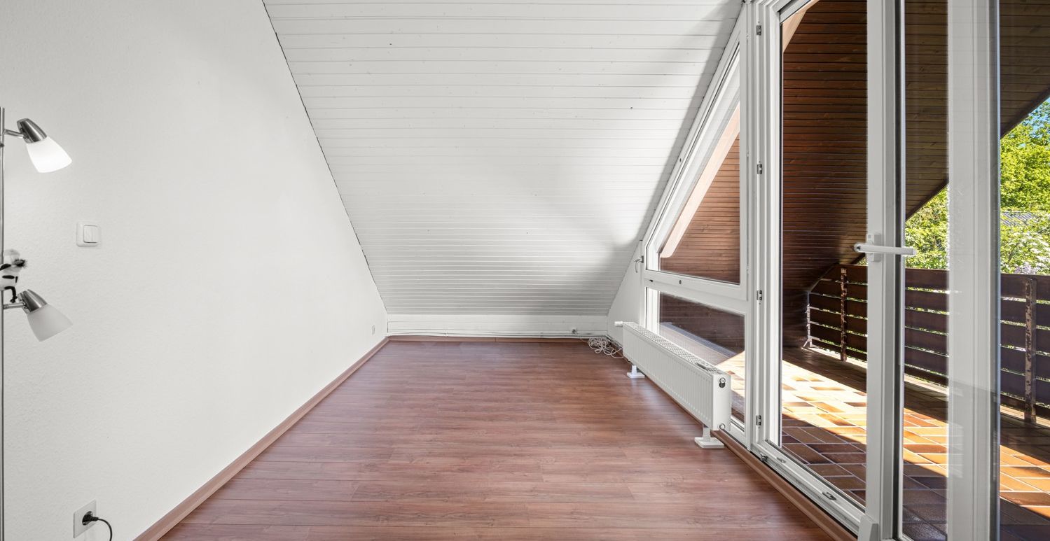 mit Zugang zur Loggia