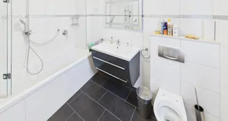 von_poll_real_estate_property_25390038_image_2