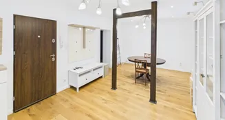 von_poll_real_estate_property_25390038_image_1