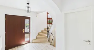 von_poll_real_estate_property_25390013_image_2