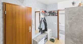 von_poll_real_estate_property_25390020_image_7
