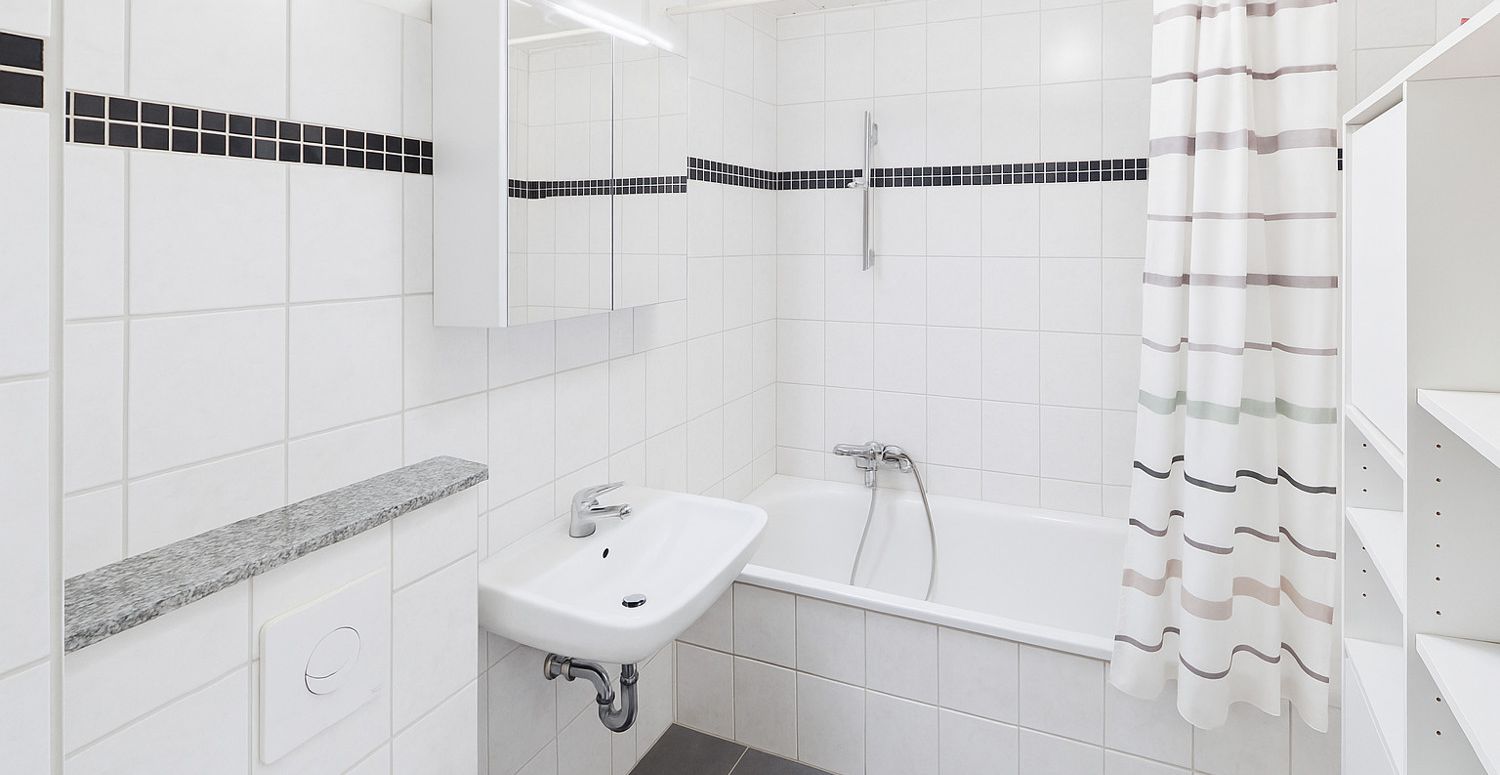 Badezimmer - aufgeräumt mit KI