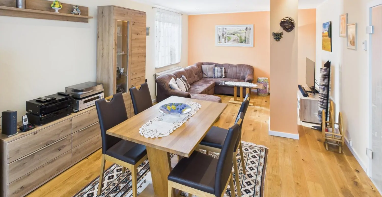 Moderne 3-Zimmer-Wohnung mit 2 Balkonen & Klimaanlage – Gepflegt und umfassend modernisiert!