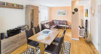 von_poll_real_estate_property_25390036_image_0