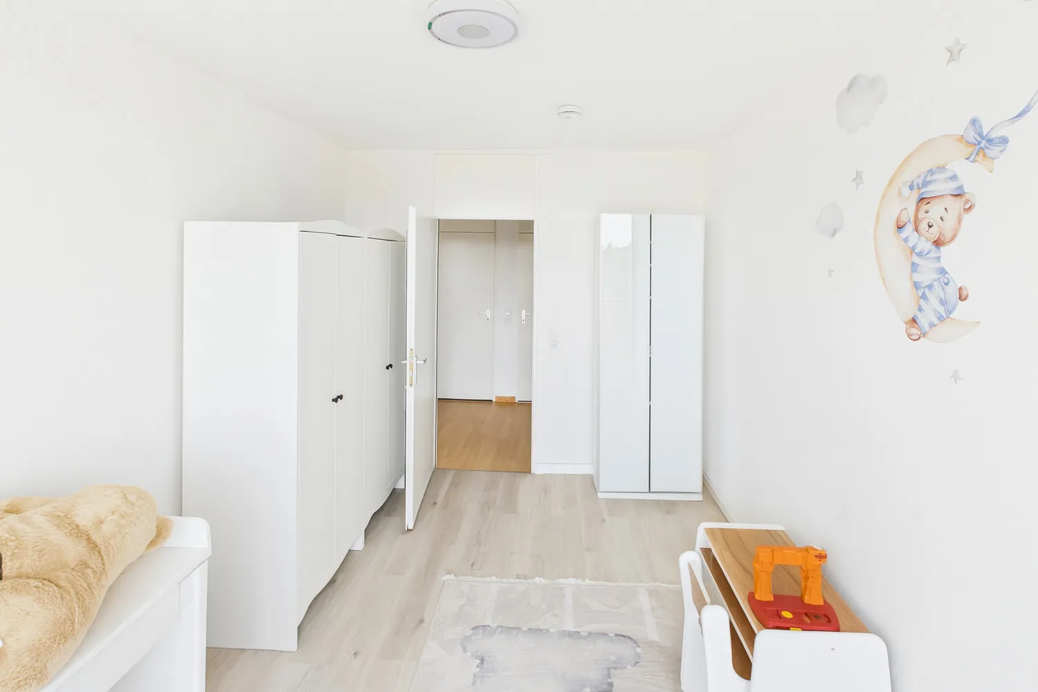 Kinderzimmer - aufgeräumt mit KI