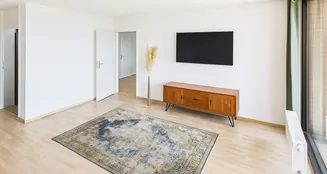 von_poll_real_estate_property_25390021_image_2