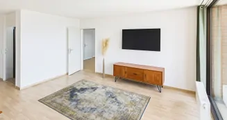 von_poll_real_estate_property_25390021_image_2