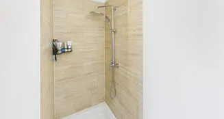 von_poll_real_estate_property_25390021_image_12