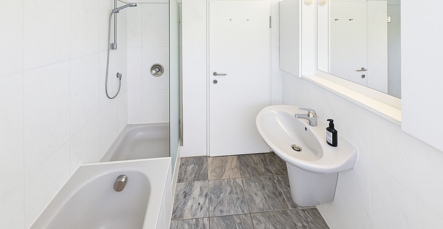 Badezimmer Parterre rechts