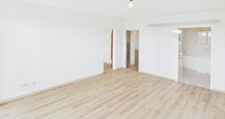 von_poll_real_estate_property_25390026_image_0