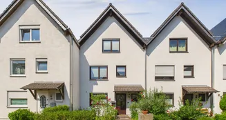 von_poll_real_estate_property_25390027_image_0